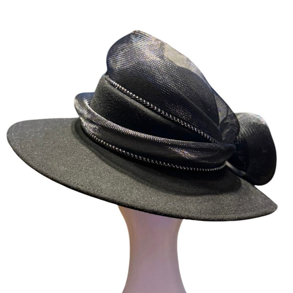 Black Felt Swinger Hat with Crinoline Trim by Swan Hat Co, New York Vintage - Picture 5 of 6
